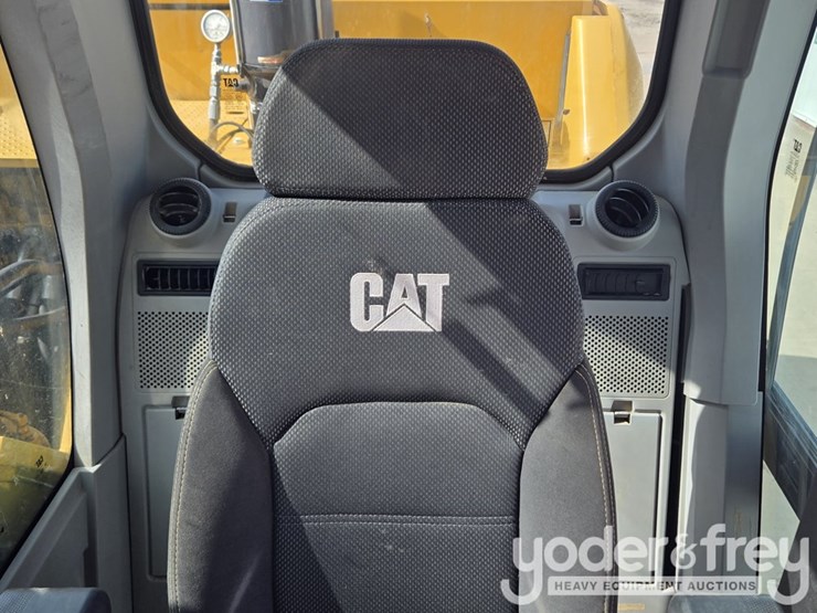 2021-caterpillar-336-image-108