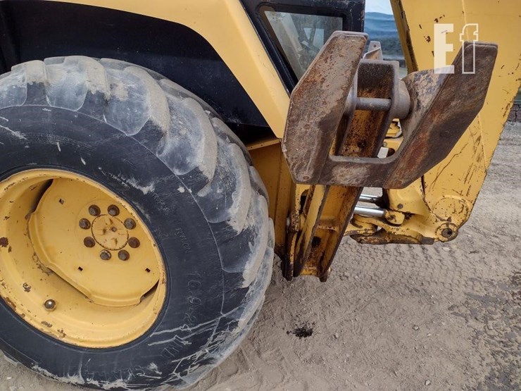 1995-deere-300d-image-15