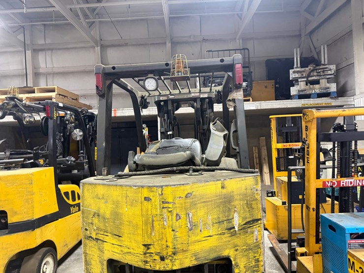 #2012-•-yale-forklift-(non-runner)-image-6
