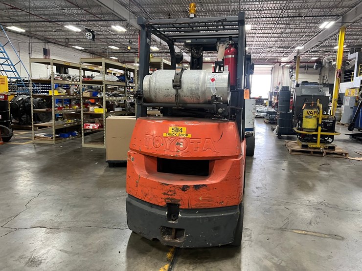 #2007-•-toyota-3500-lb.-forklift-image-7