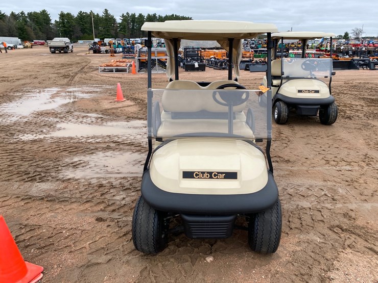 #1578-•-club-car-electric-golf-cart-with-charger-image-2