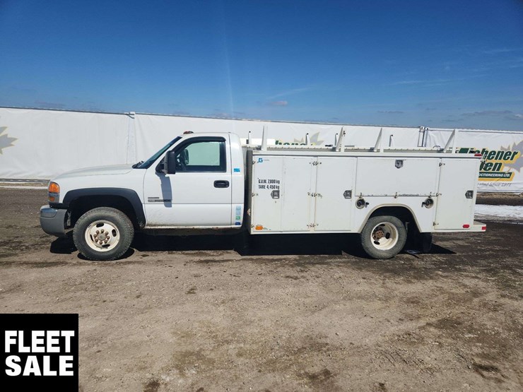 2006-gmc-sierra-3500-image-27