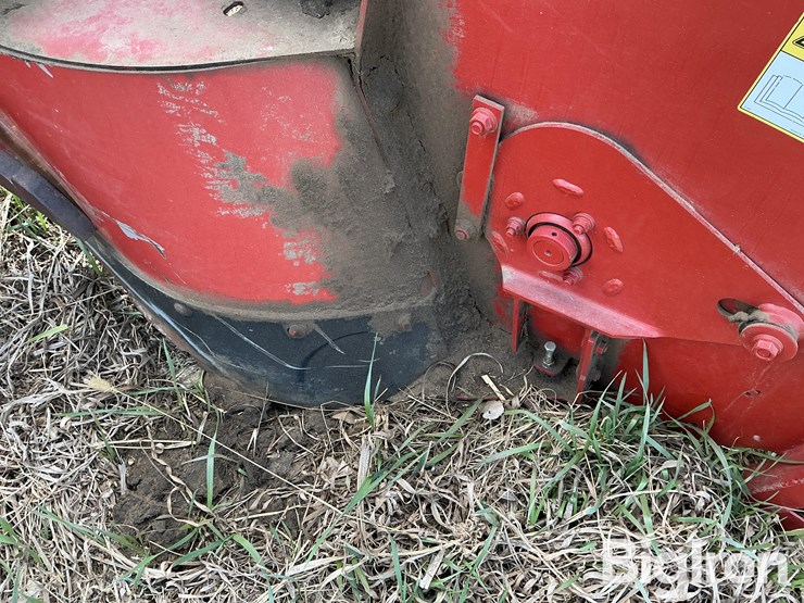 2015-case-ih-rd163-image-10
