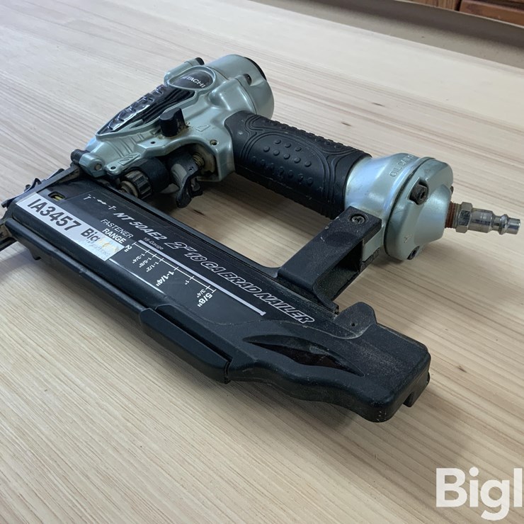 Hitachi NT50AE2 Brad Nailer