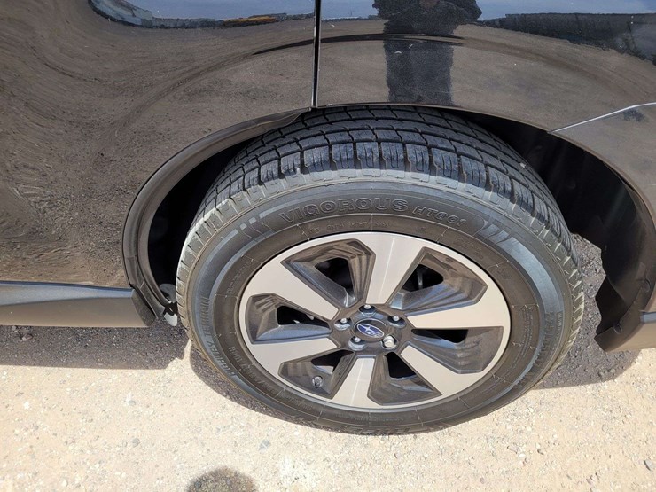 2018-subaru-forester-2.5i-premium-suv-4d-image-7