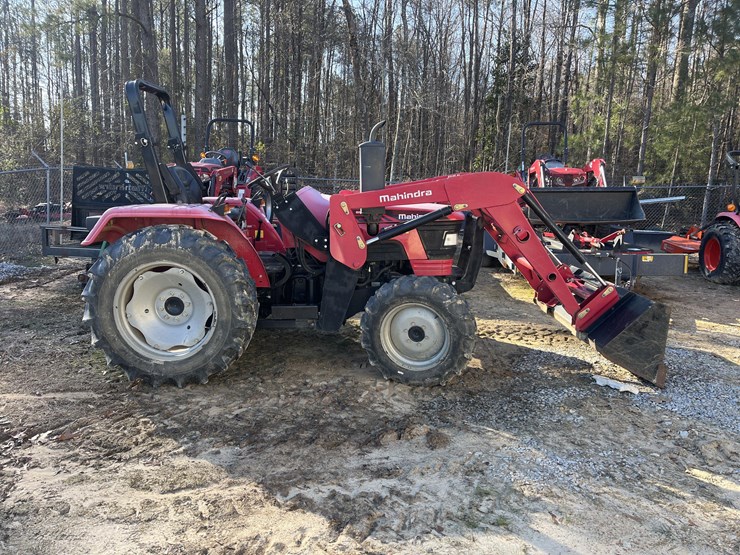 2018-mahindra-5545-image-4