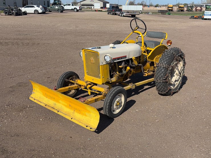 1968-international-cub-lo-boy-tractor-with-woods-belly-mower-image-1