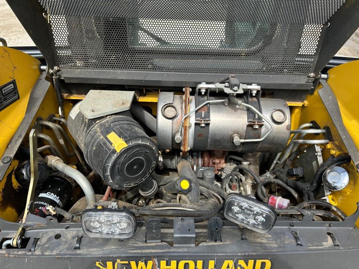 2024-new-holland-l316-image-41