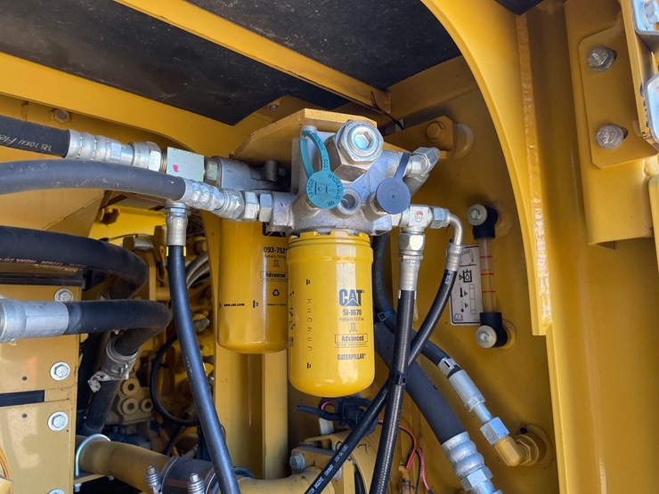 caterpillar-324e-image-52