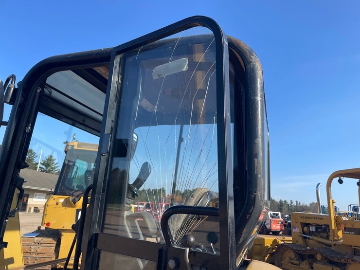 2005-caterpillar-301.8-image-30