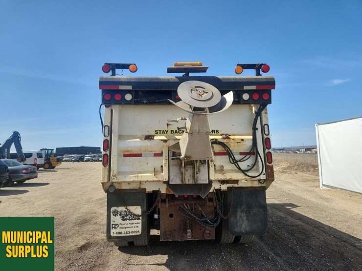 2016-international-workstar-7400-image-24