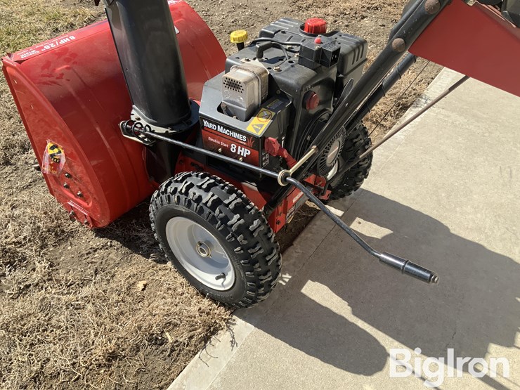 mtd-31be640f131-snow-blower-image-10