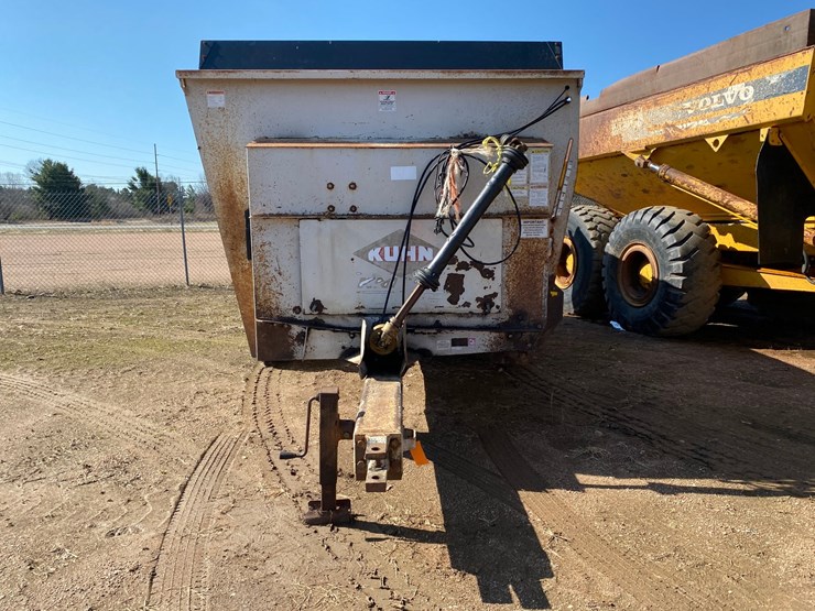 kuhn-knight-8132-image-2