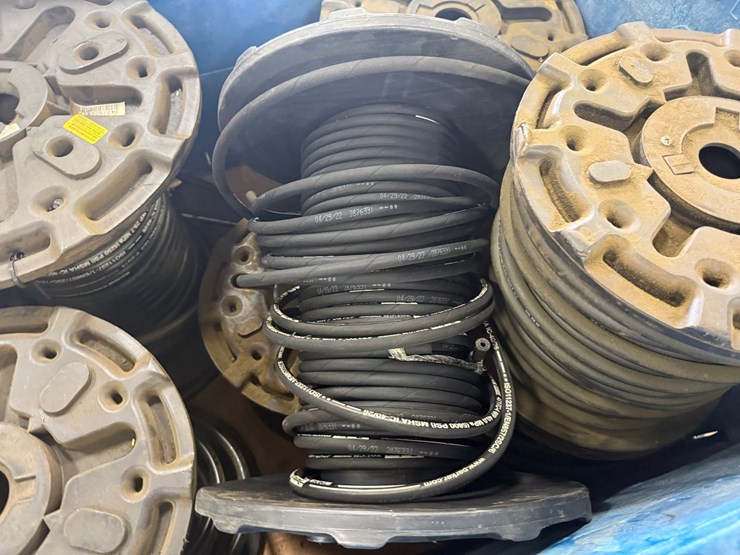 #2050-•-tote-of-hydraulic-hose-image-5