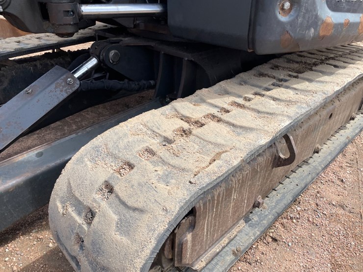 2020-bobcat-e32i-image-19