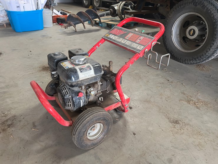 hotsy-pressure-washer-image-1