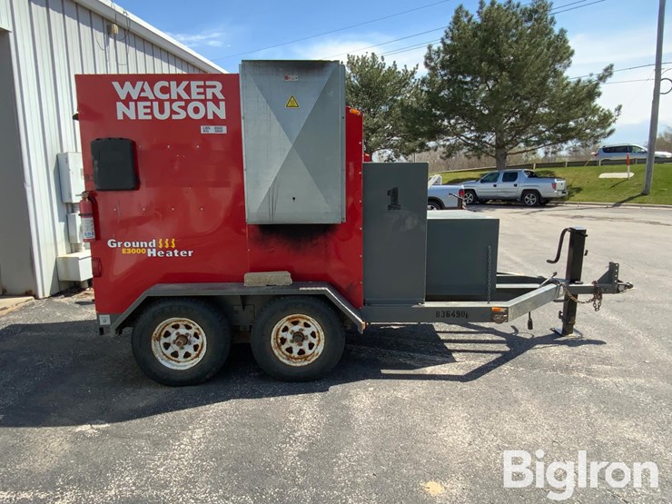 2010-wacker-neuson-e3000-image-4