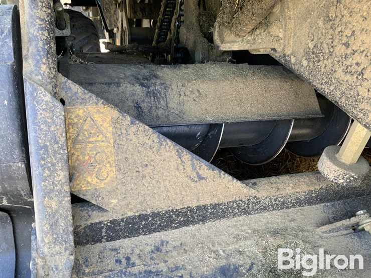 2018-case-ih-lb434-image-13