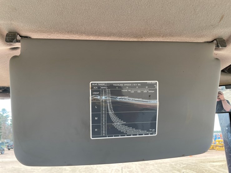 2014-kubota-m135gx-image-35