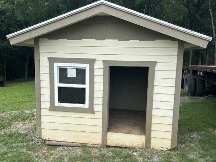 #44-•-children's-playhouse-image-1