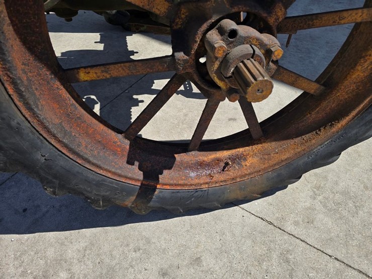 john-deere-model-b-image-25
