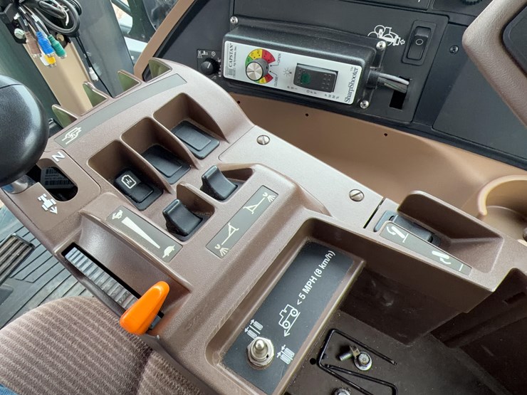 2013-john-deere-4940-image-57