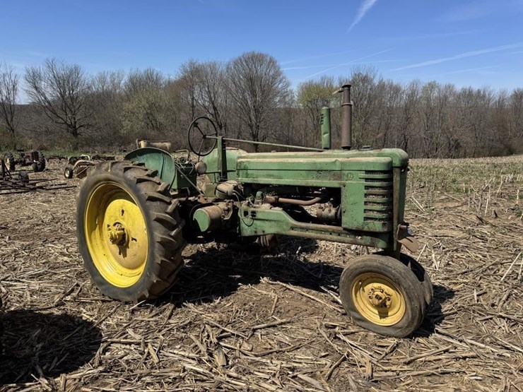 john-deere-b-image-5