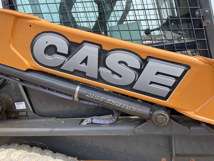 2012-case-tv380-image-22