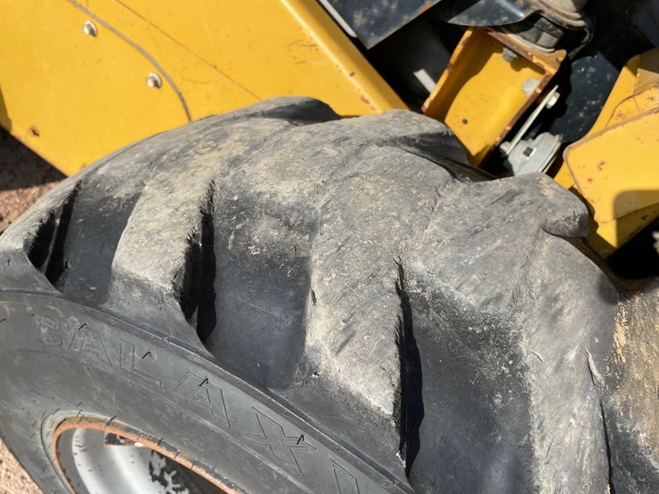 caterpillar-246c-image-14