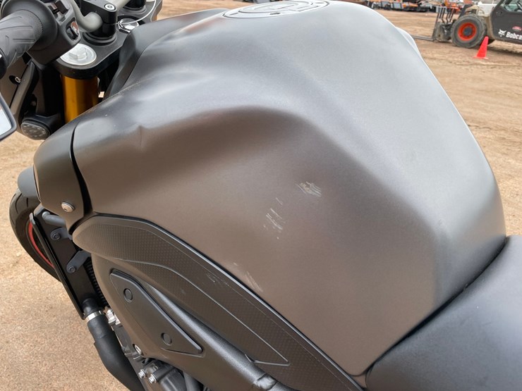 #1634-•-2012-yamaha-fz8-n-motorcycle-(has-wi-title)-image-28