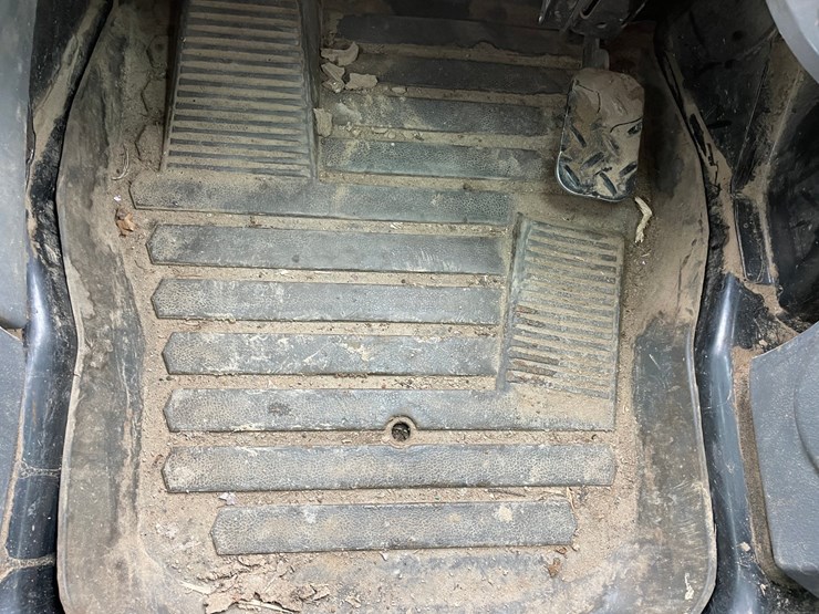 2019-caterpillar-299d2-xhp-image-45