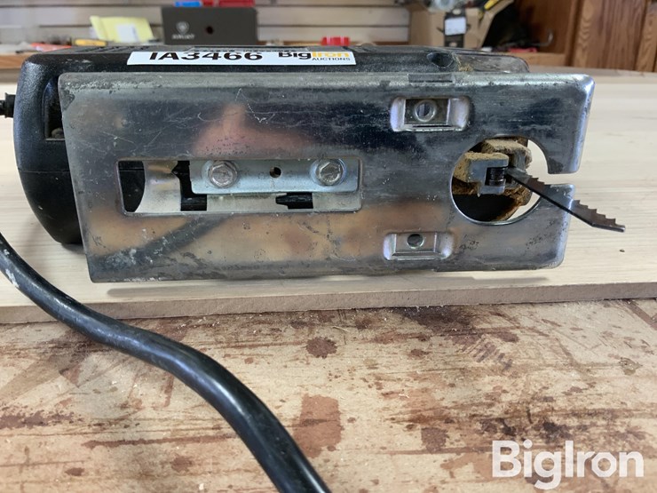 black-&-decker-7568-jig-saw-image-9