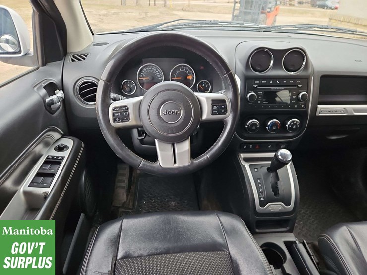 2014-jeep-compass-image-18