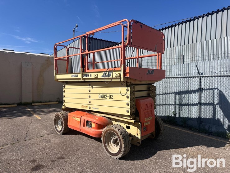 jlg-4069le-image-1
