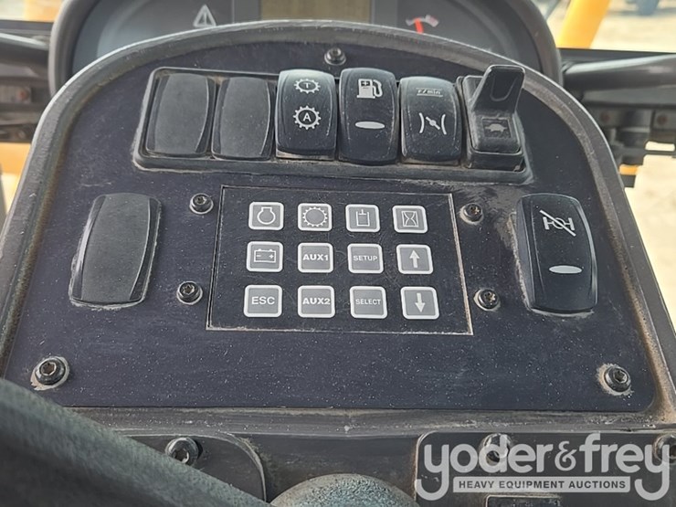 2008-volvo-g940-image-60