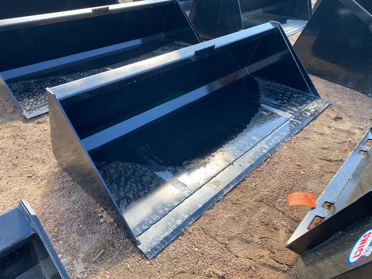 #4058-•-swict-72"-skid-steer-bucket-image-1