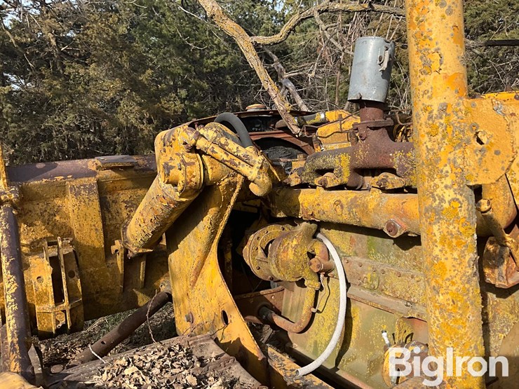 caterpillar-d7-image-17