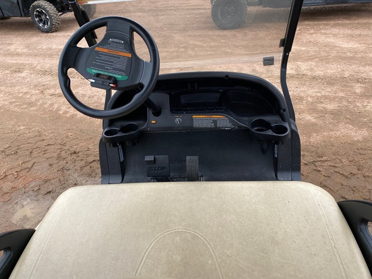 #1585-•-club-car-electric-golf-cart-with-charger-image-20