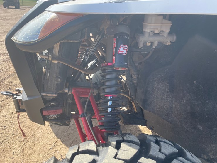 #1597-•-2015-arctic-cat-wildcat-sport-limited-utv-(has-reg.-card)-image-13