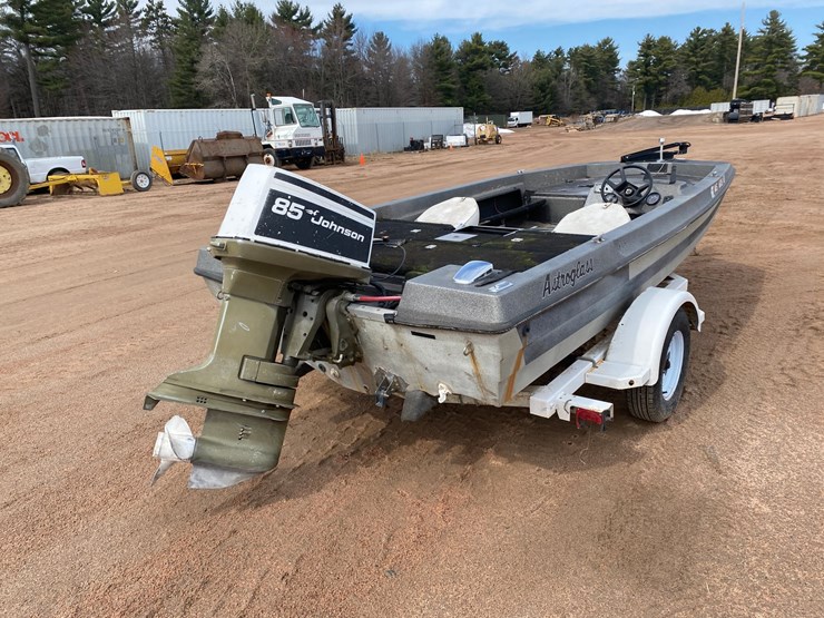 #1577-•-1987-15'-astroglass-boat-(has-registration-card)-image-7