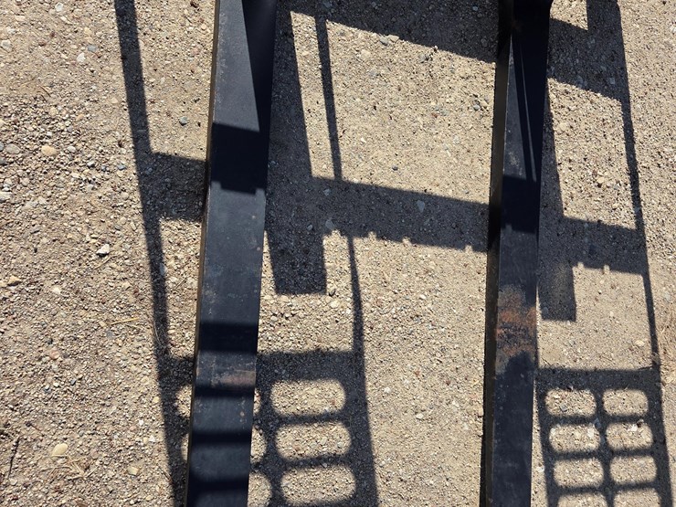 2025-msi-heavy-duty-pallet-fork-attachment-image-12