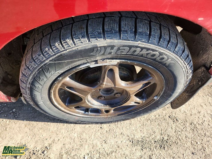 non-operable-2008-toyota-yaris-sport-4dr-sedan-4a-image-29