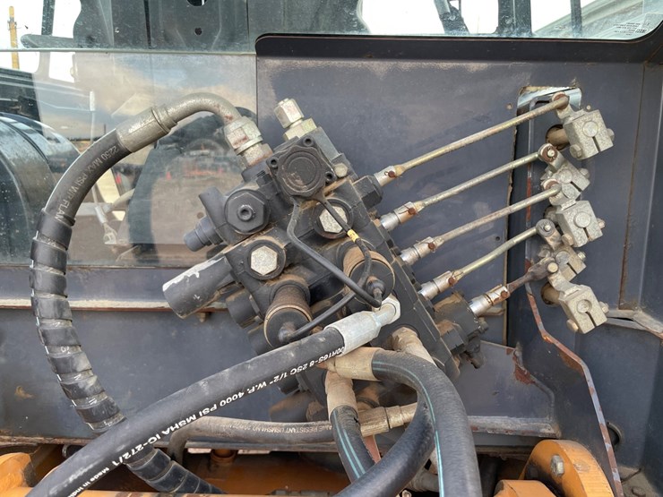 1996-case-570l-xt-image-20