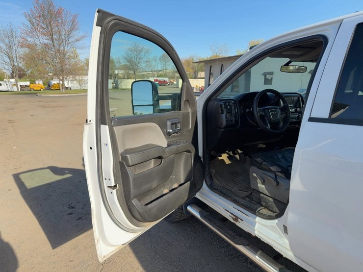 2014-gmc-sierra-1500-image-17