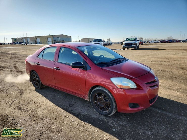 non-operable-2008-toyota-yaris-sport-4dr-sedan-4a-image-4
