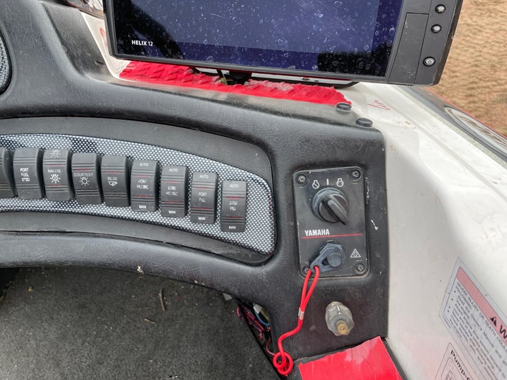 #1571-•-2003-skeeter-zx200-boat-with-yamaha-motor-(has-wi-title)-image-35