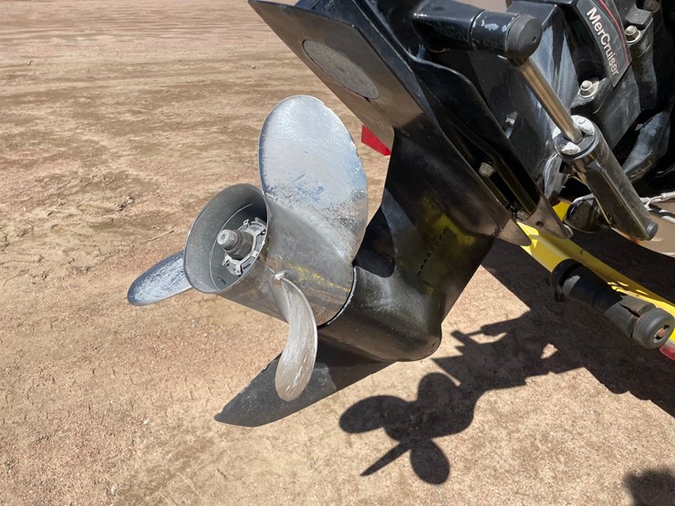 #1572-•-2005-tahoe-204-boat-(has-wi-title)-image-19