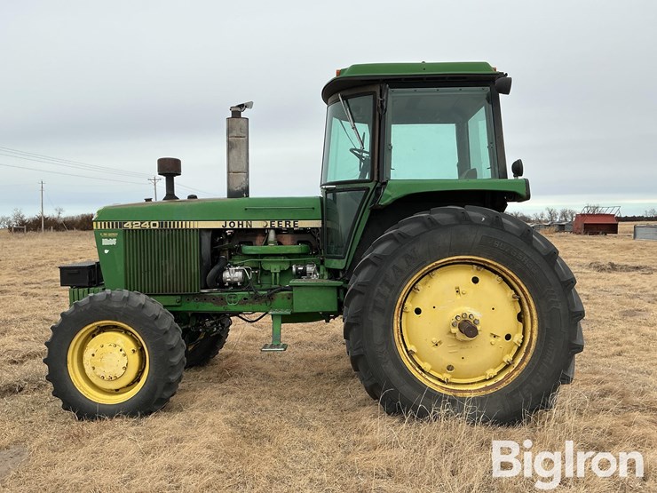1982-john-deere-4240-image-8