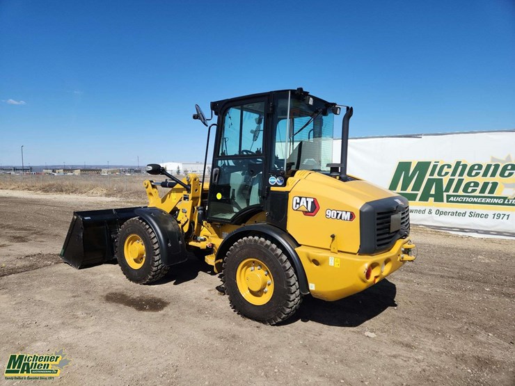 2021-caterpillar-907m-image-3