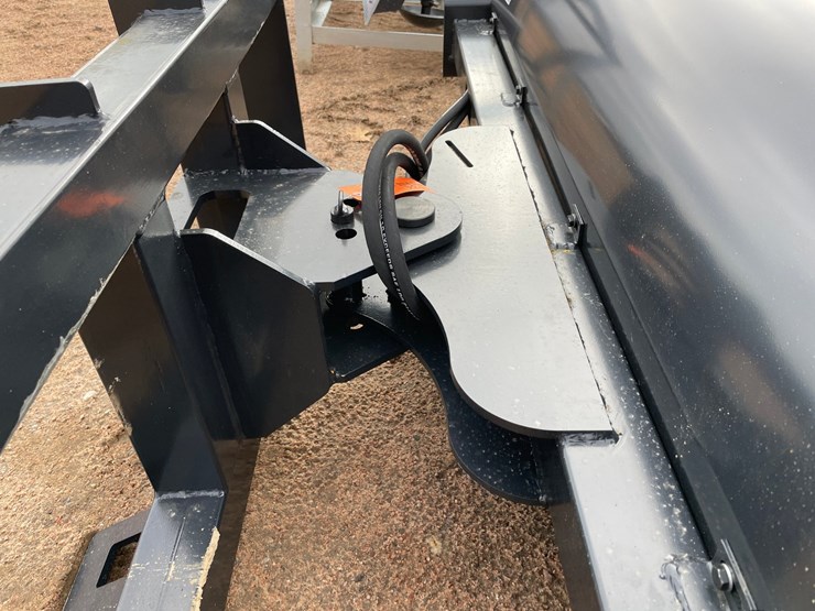 #4134-•-jct-72"-hydraulic-sweeper-angle-broom-image-7